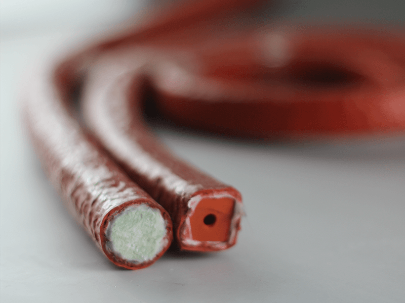Frânghie din fibră de sticlă acoperită cu silicon